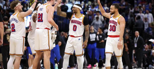 雄鹿力压森林狼，保持不败战绩