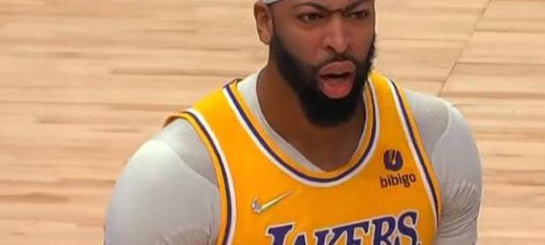 浓眉哥陷入低谷，波尔津吉斯连败，逆转取胜球队命运悬念！