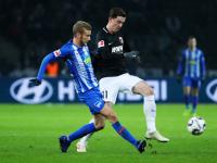 柏林赫塔主场取胜，球迷欢呼胜利