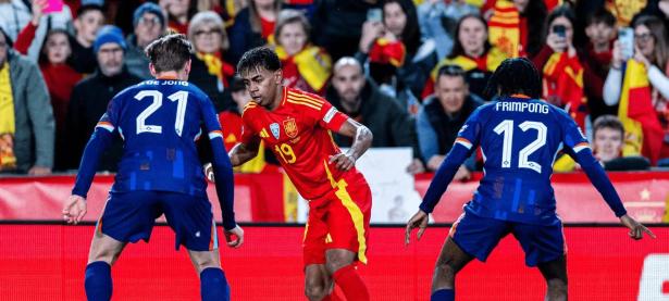 荷兰队逆袭成功，晋级欧国联半决赛